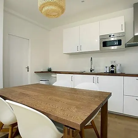253 St. Denis Hotel 3*
