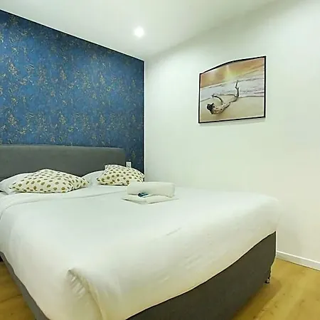 253 St. Denis Hotel Paris